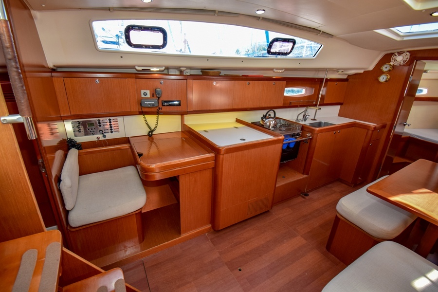 Oceanis 40 — photo 13