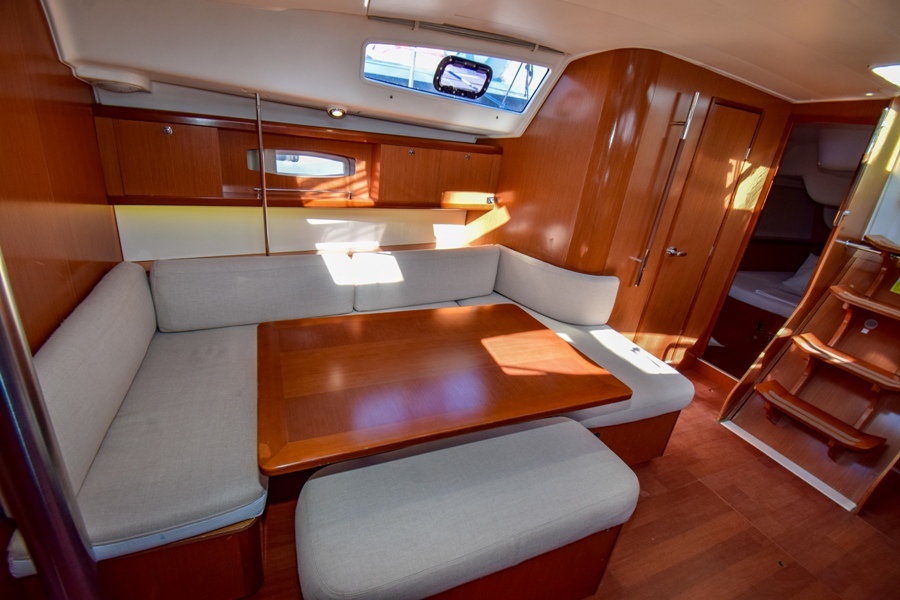 Oceanis 40 — photo 18