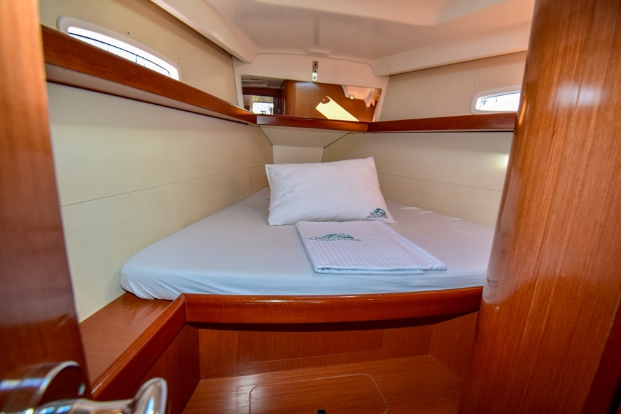 Oceanis 40 — photo 20