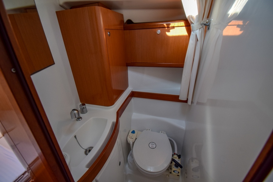 Oceanis 40 — photo 6