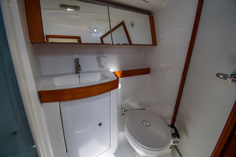 Oceanis 40 — photo 15