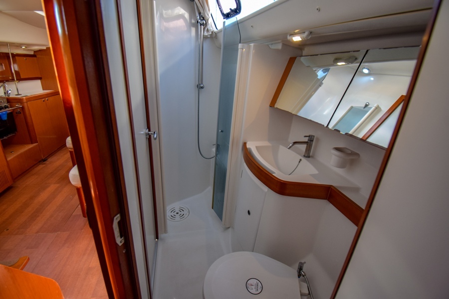 Oceanis 40 — photo 8