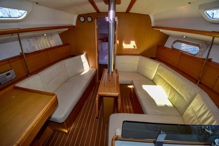 Sun Odyssey 36i — photo 20