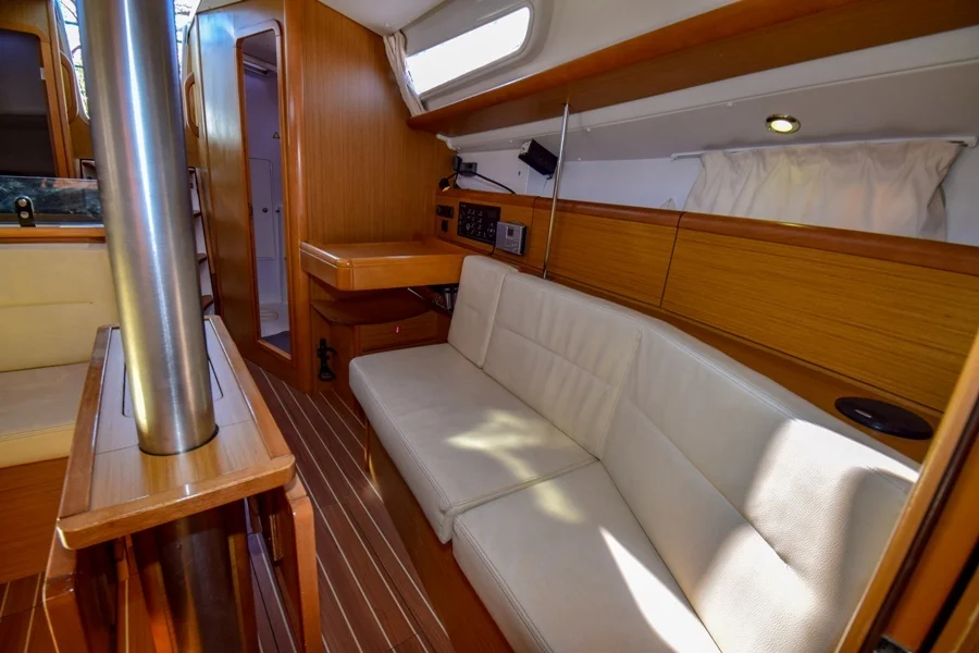 Sun Odyssey 36i — photo 4