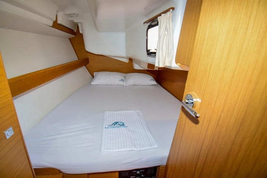Sun Odyssey 36i — photo 17