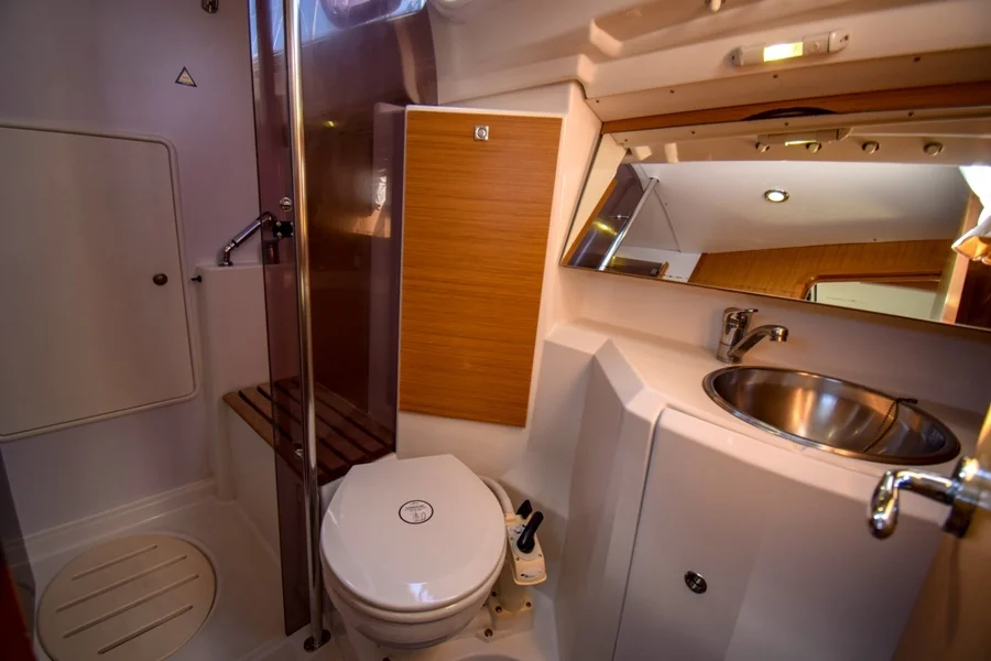 Sun Odyssey 36i — photo 7