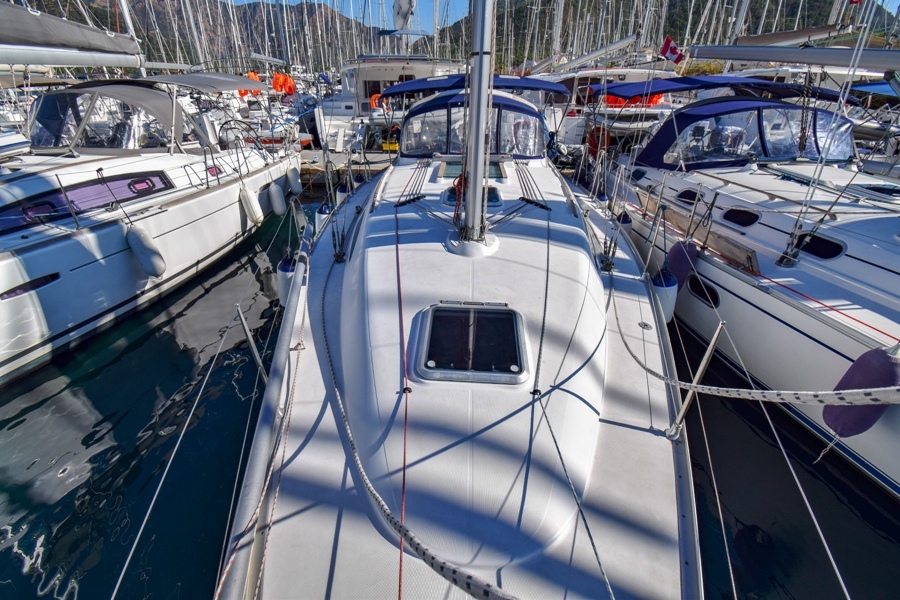 Sun Odyssey 37 — photo 9