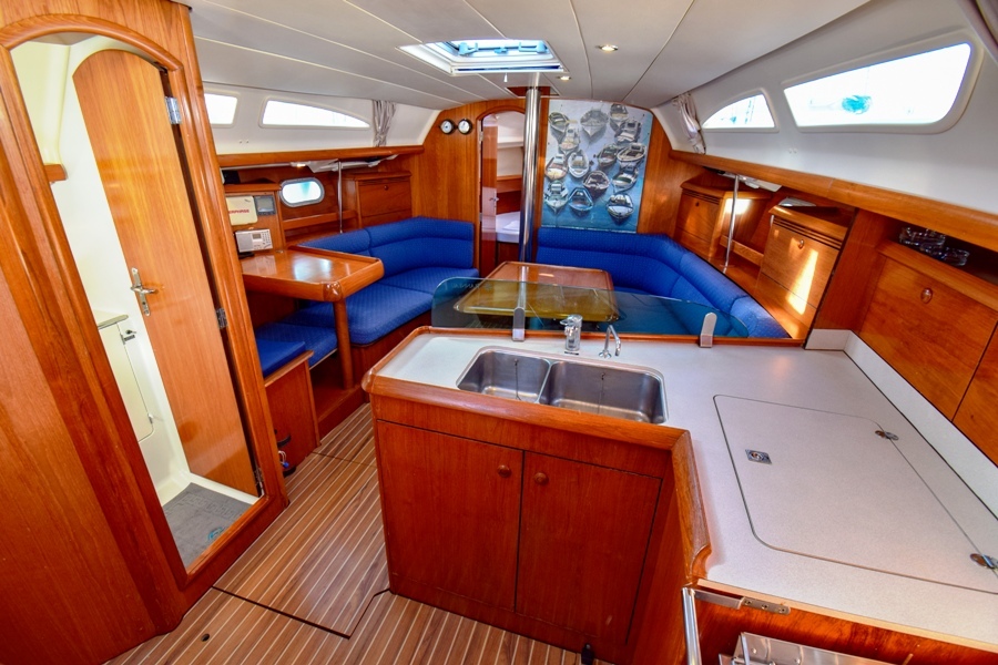 Sun Odyssey 37 — photo 10