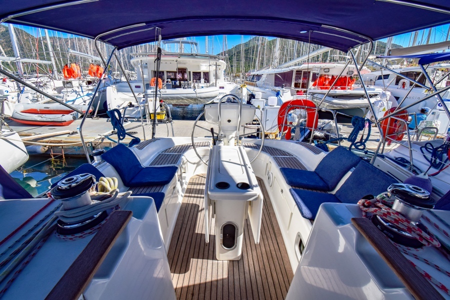 Sun Odyssey 37 — photo 20