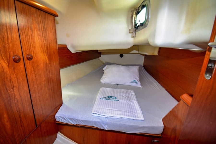 Sun Odyssey 37 — photo 7
