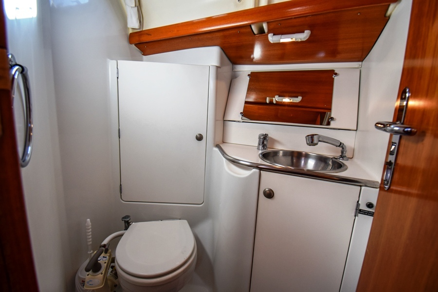 Sun Odyssey 37 — photo 26