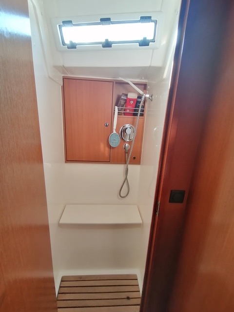 Bavaria Cruiser 45 — photo 7