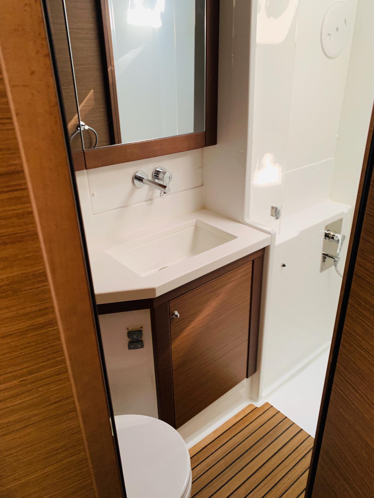 Lagoon 450 — photo 12