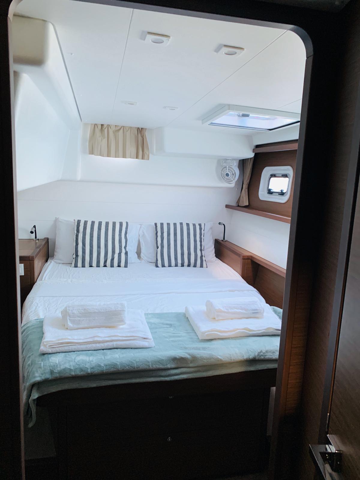 Lagoon 450 — photo 16