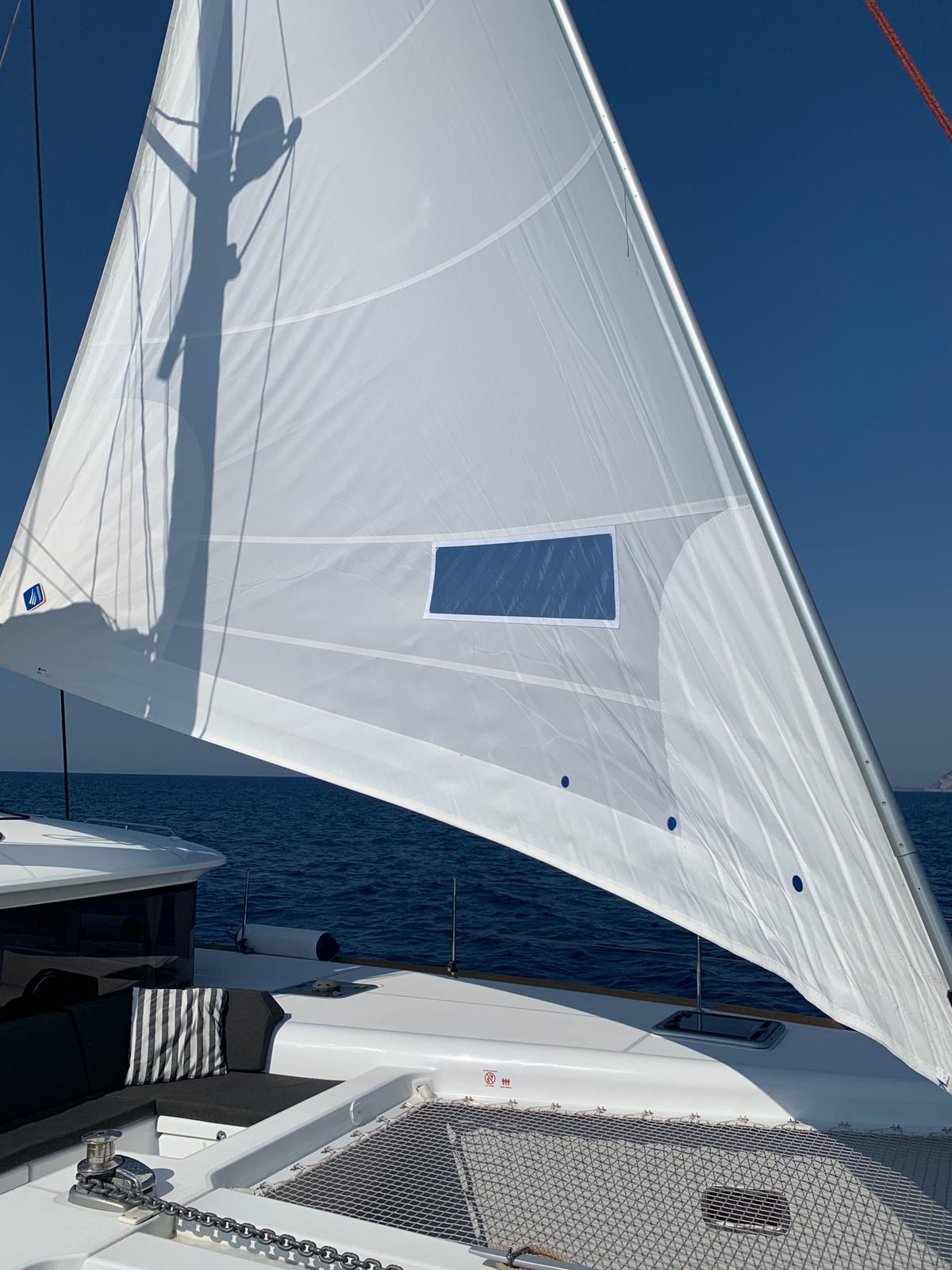 Lagoon 450 — photo 2