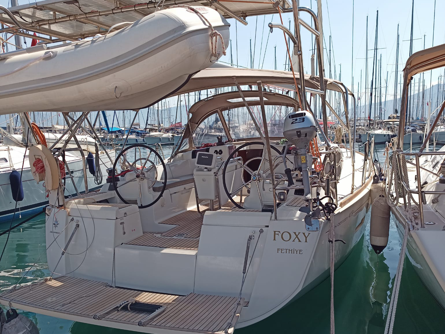 Sun Odyssey 419 — photo 1