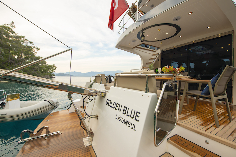 Motoryacht - Golden Blue — photo 19