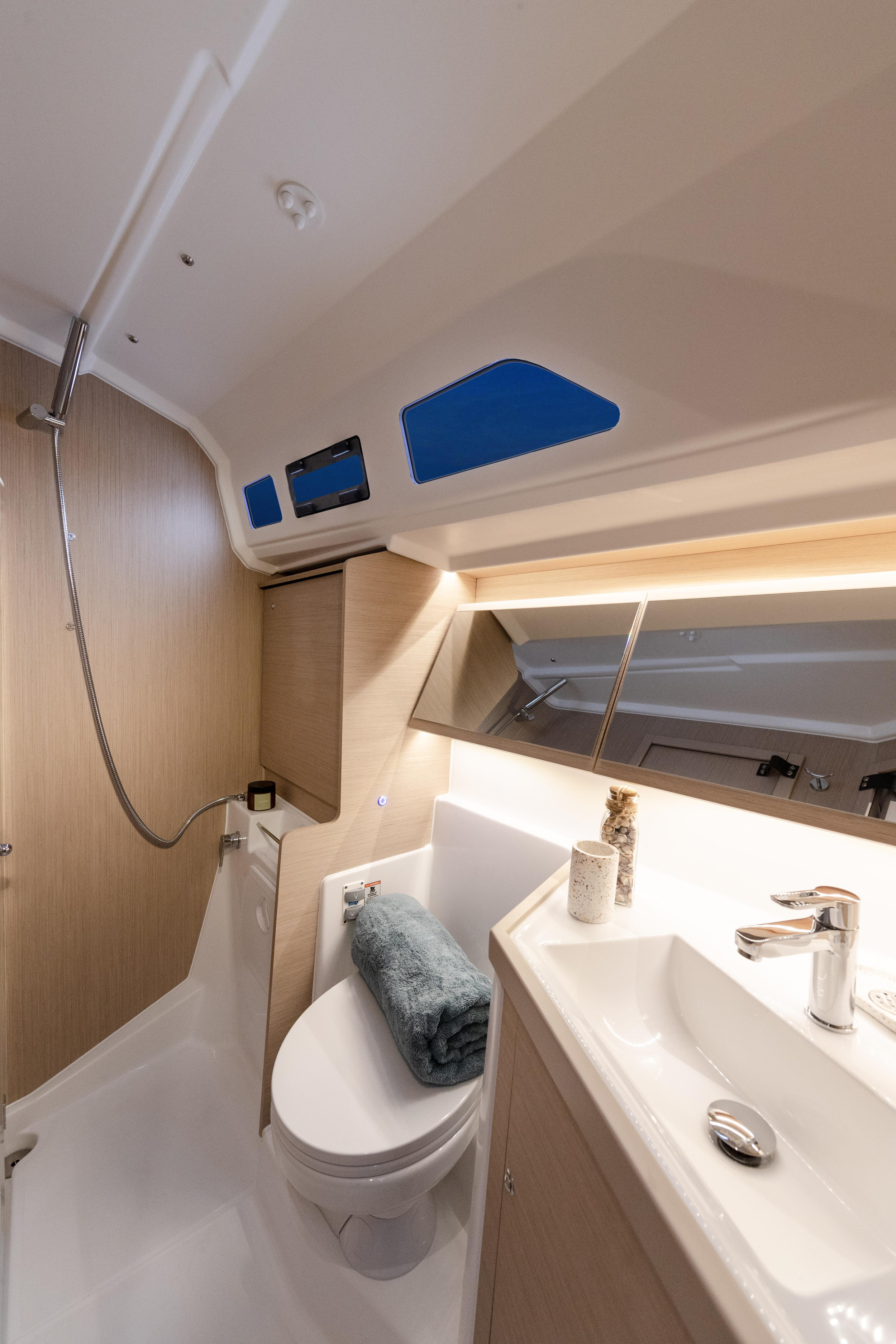 Oceanis 40.1 — photo 11