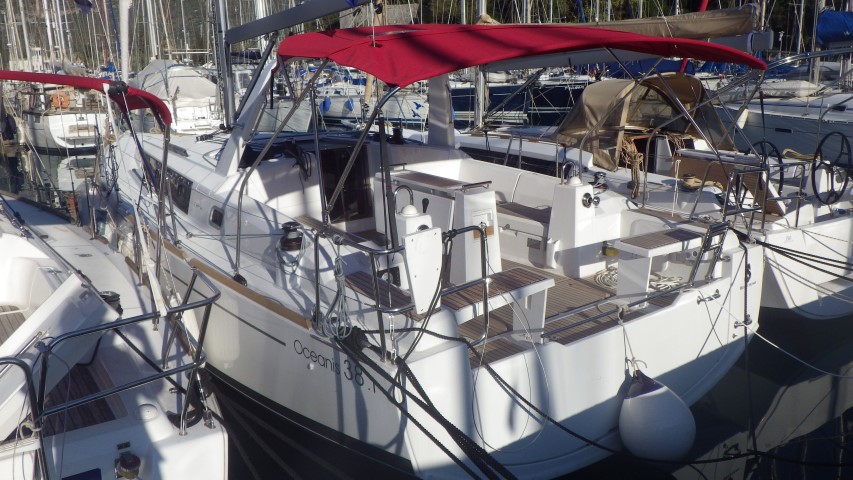 Oceanis 38.1 — photo 9