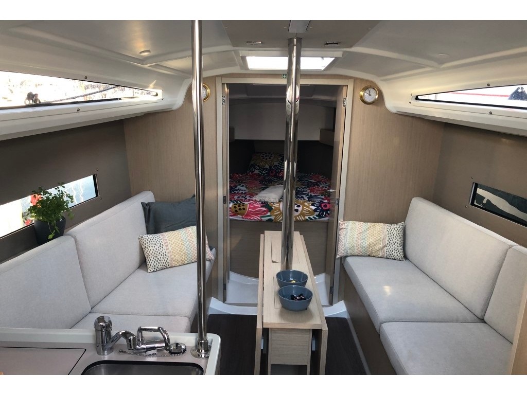 Oceanis 30.1 — photo 2