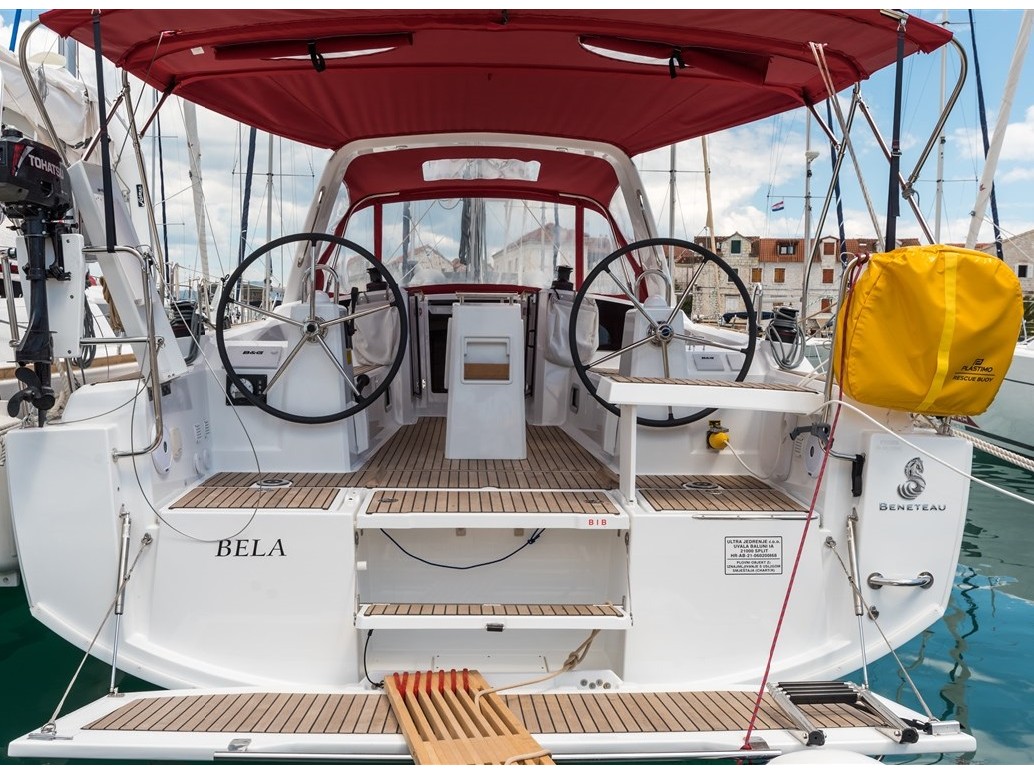 Oceanis 35.1 — photo 1
