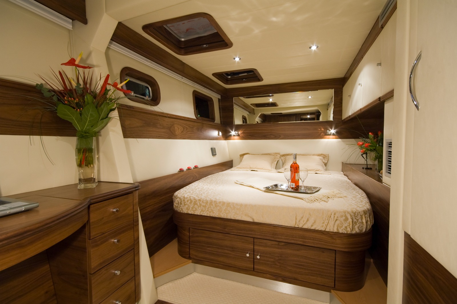Sunreef 62 — photo 7