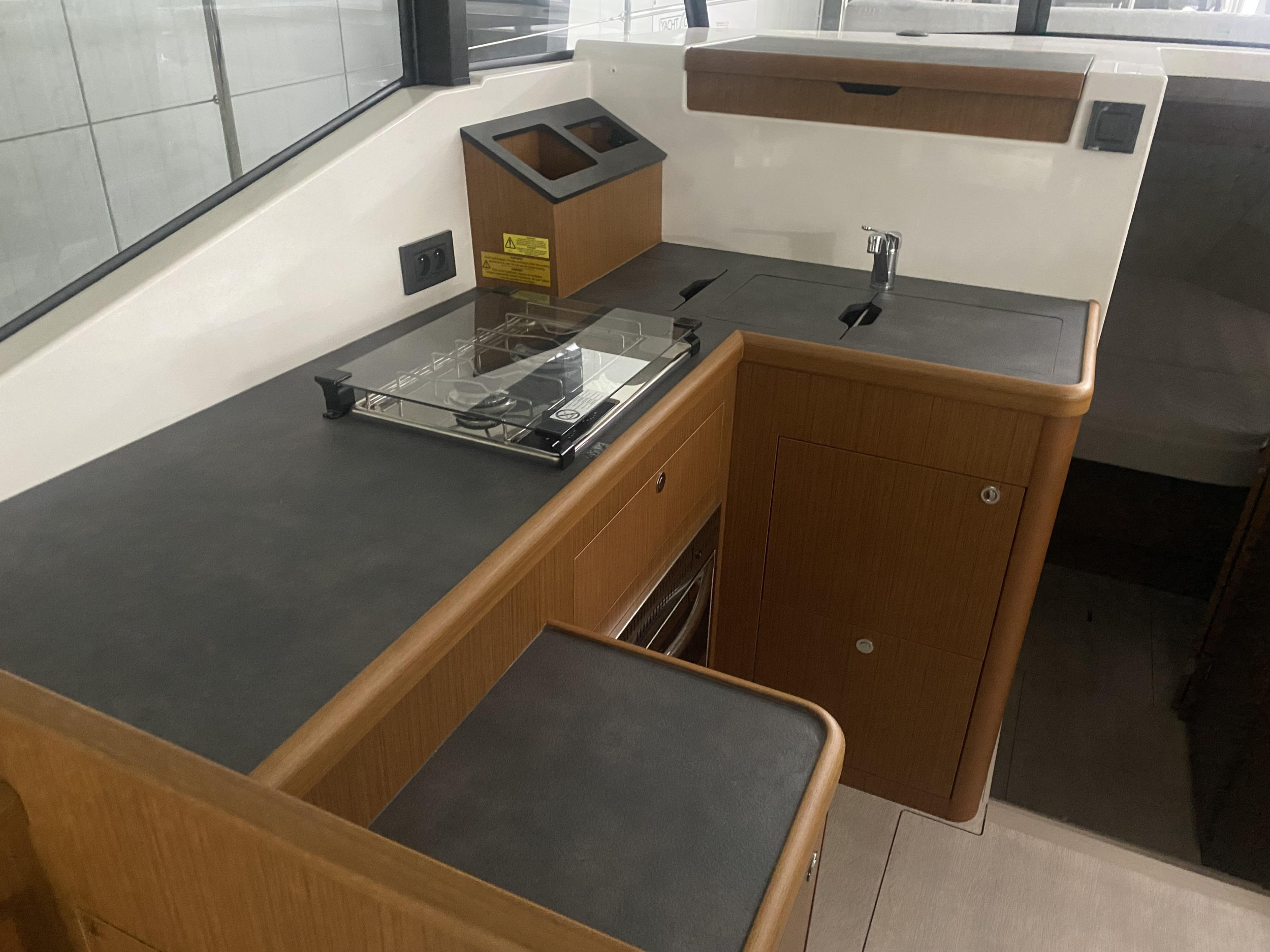 Swift Trawler 35 — photo 2