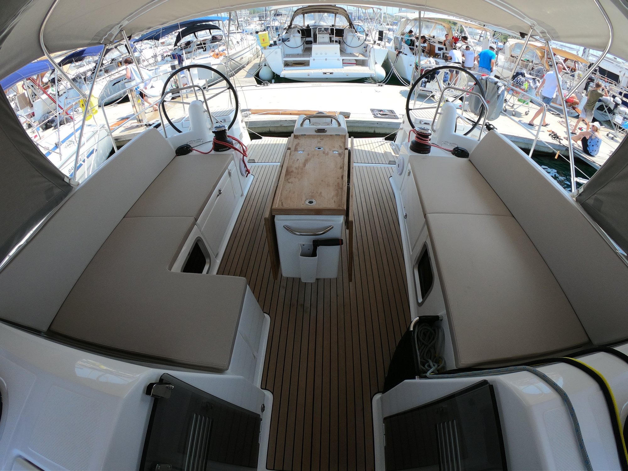 Sun Odyssey 490 — photo 4