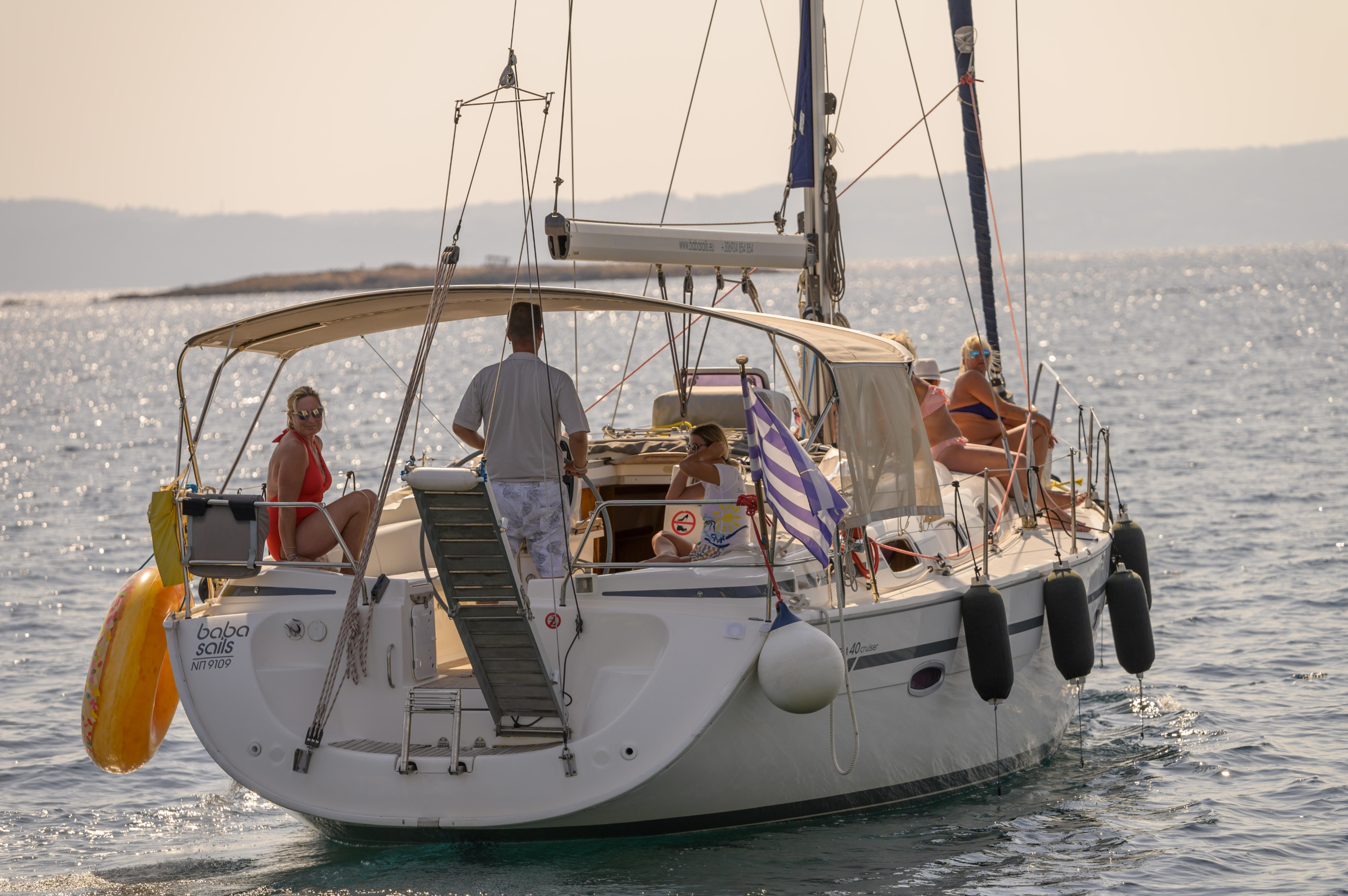 Bavaria 40 Cruiser — photo 11