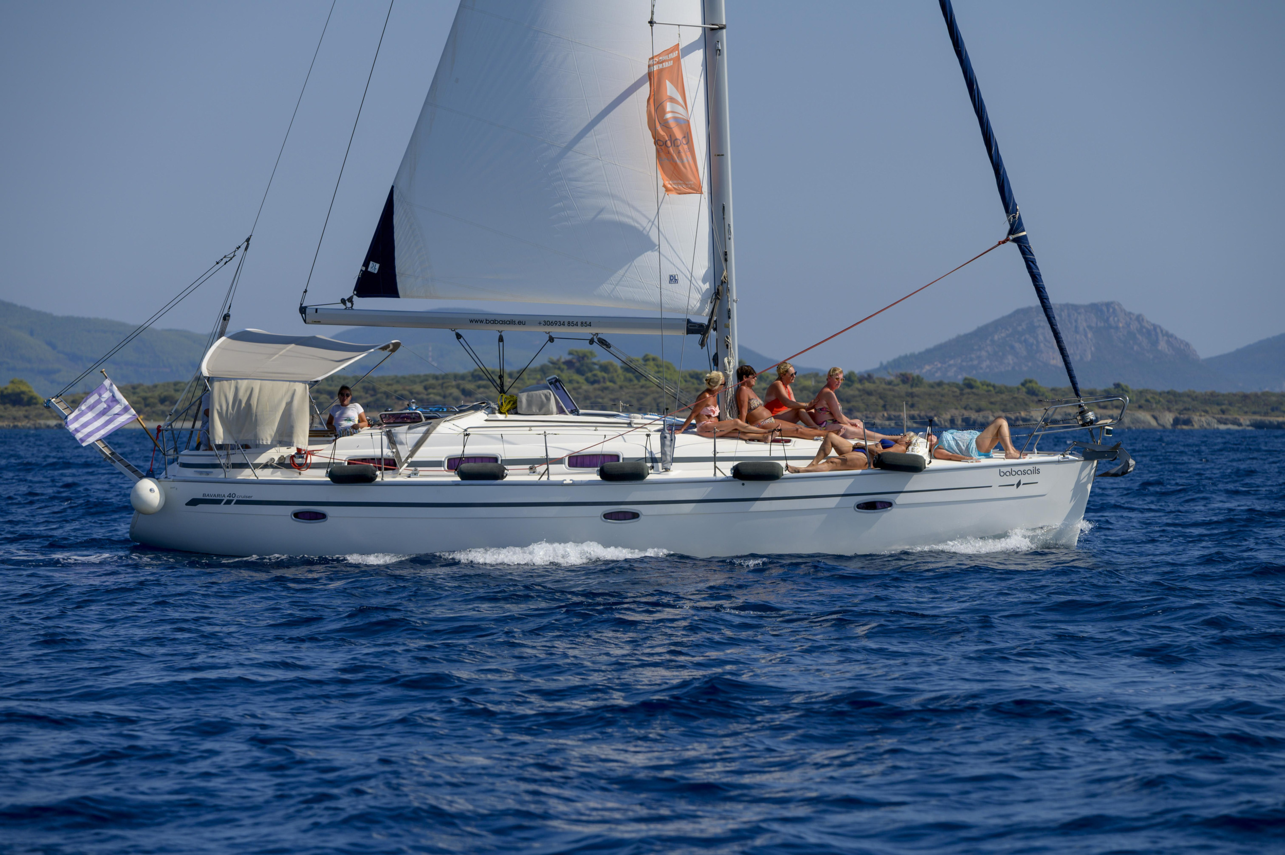 Bavaria 40 Cruiser — photo 8