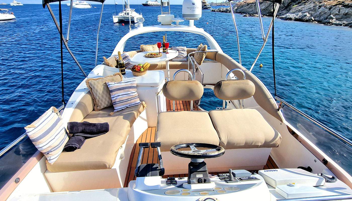 Fairline Phantom 43ft — photo 12