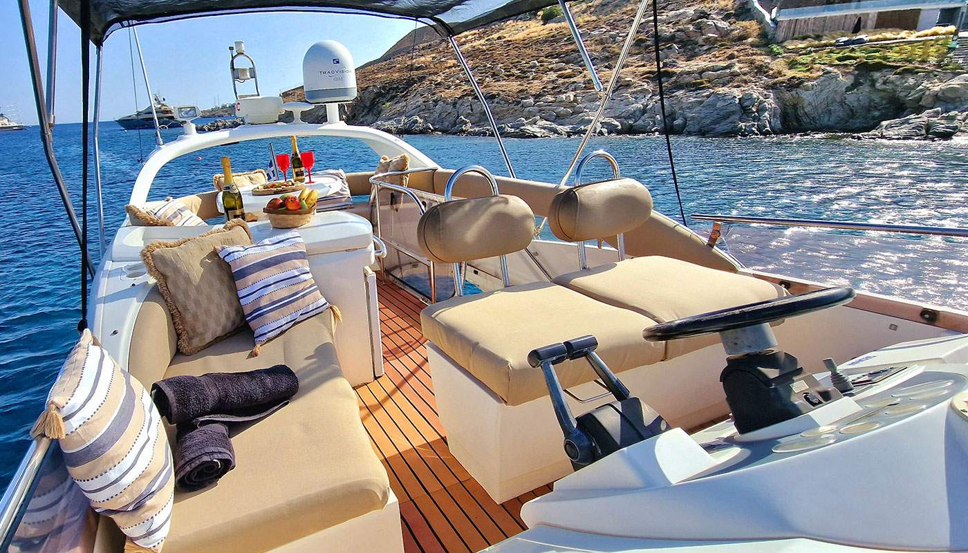 Fairline Phantom 43ft — photo 9