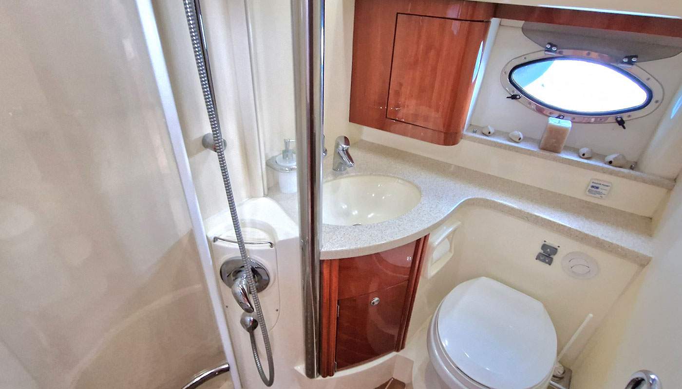 Fairline Phantom 43ft — photo 17