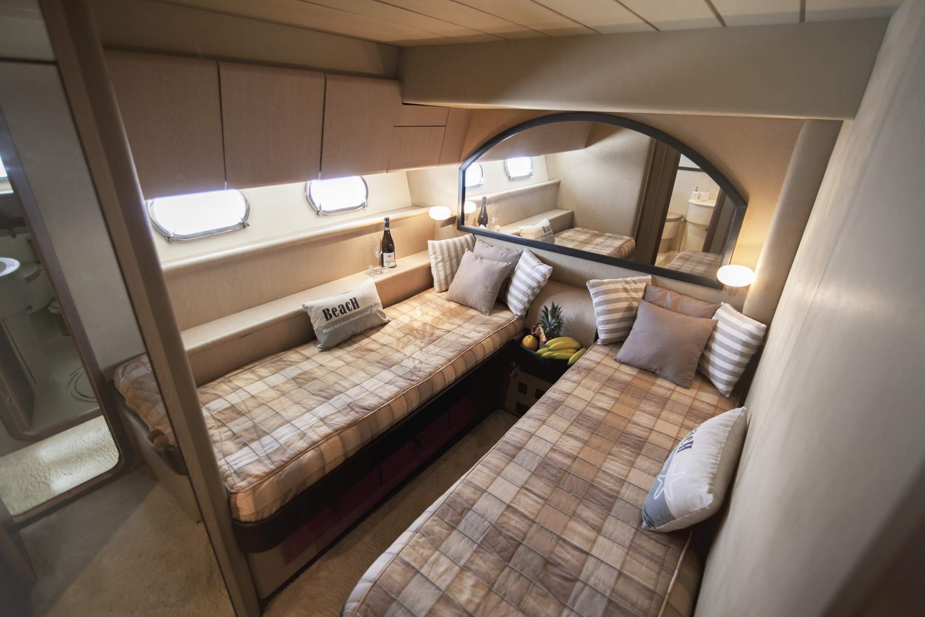 Ferretti 58/64ft — photo 12