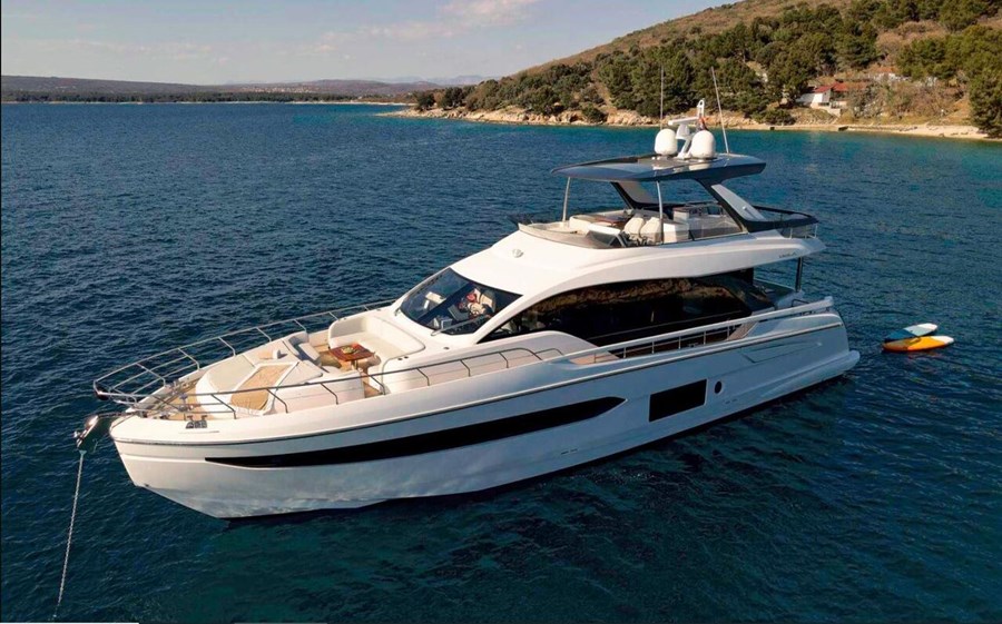 Azimut 78 Fly — photo 14