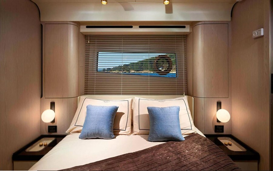Azimut 78 Fly — photo 17