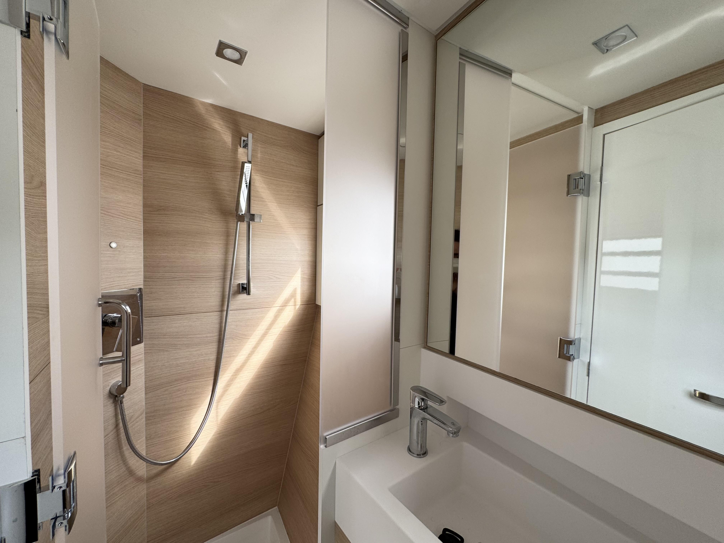 Aventura 45 — photo 13