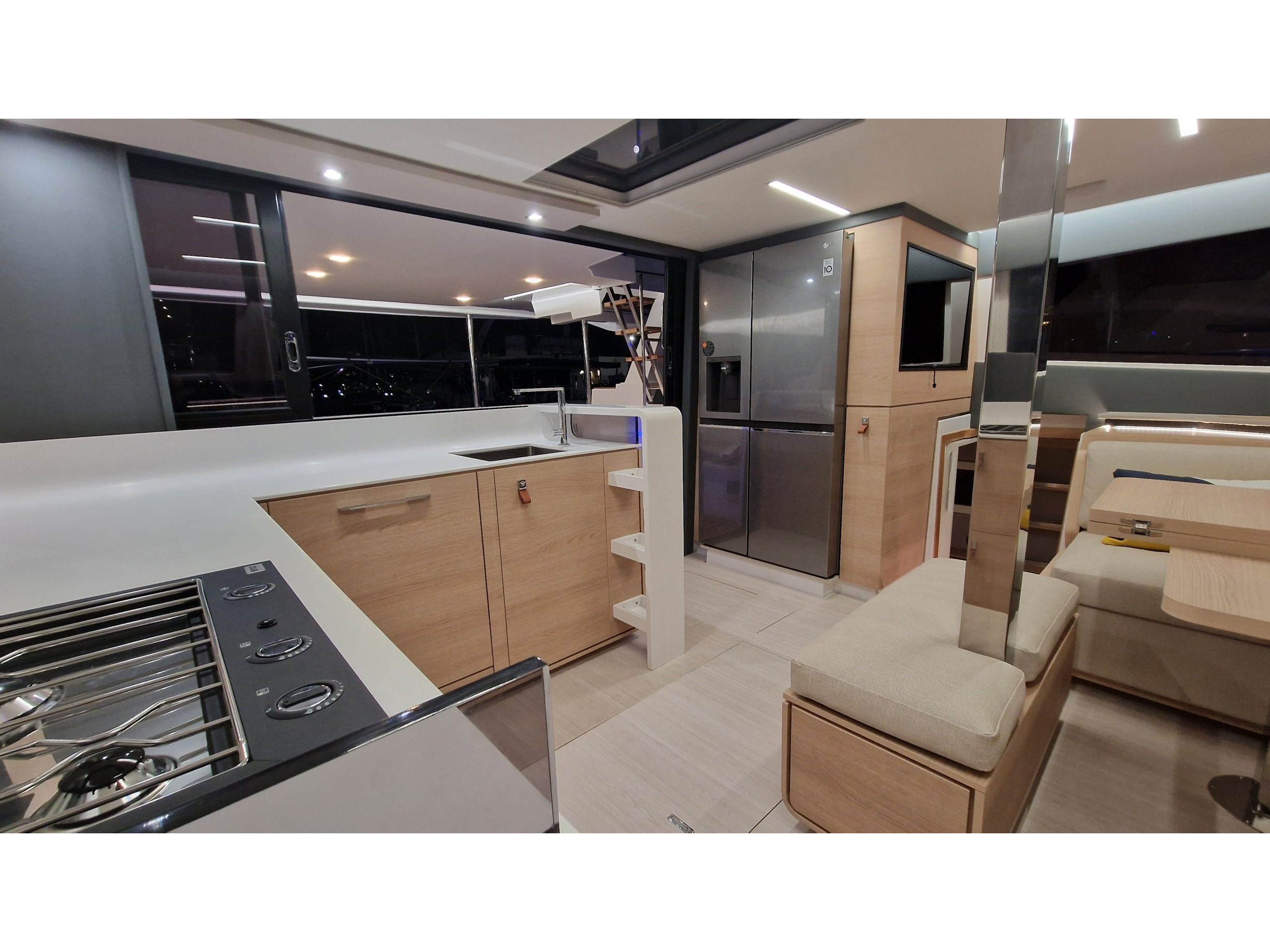Aventura 45 — photo 30