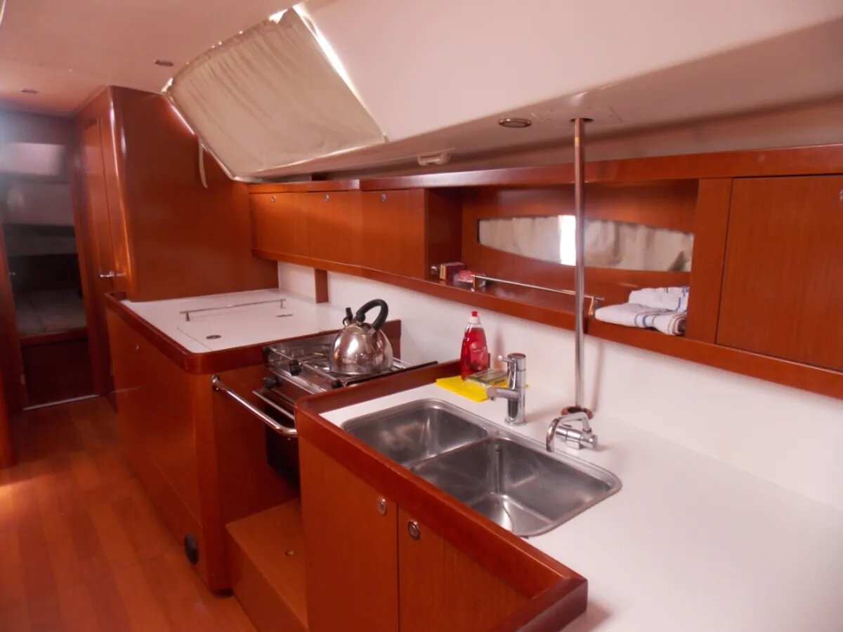 Beneteau Oceanis 46 — photo 6