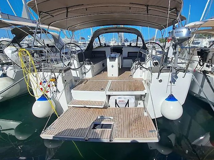 Sun Odyssey 490 — photo 1