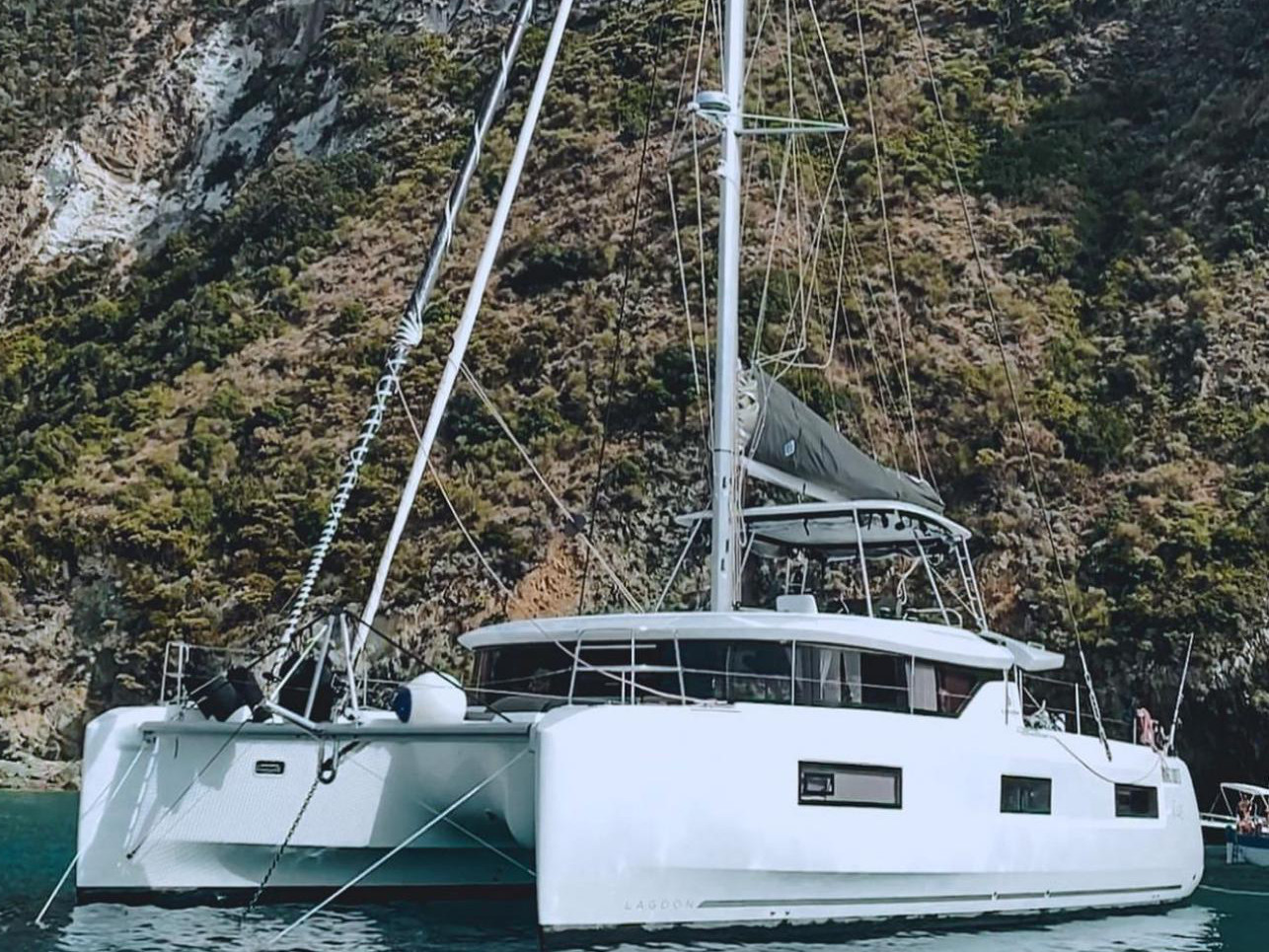 Lagoon 46 — photo 1