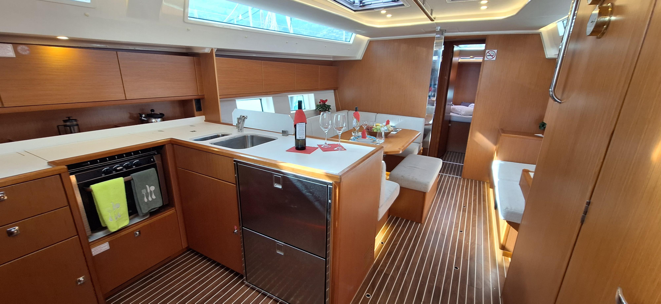 Bavaria C45 — photo 2