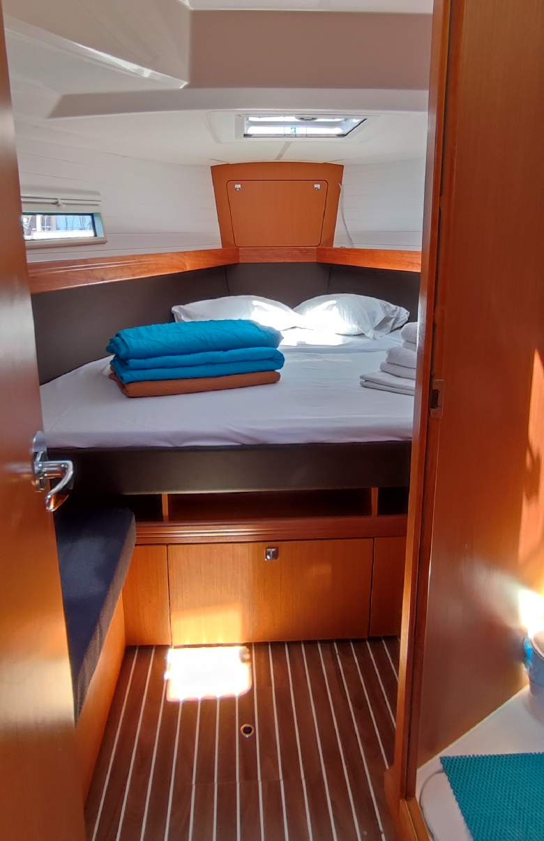 Bavaria 41 Cruiser — photo 6