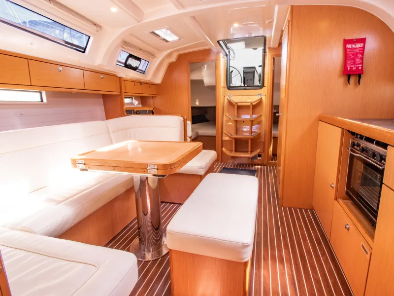 Bavaria 41 — photo 2