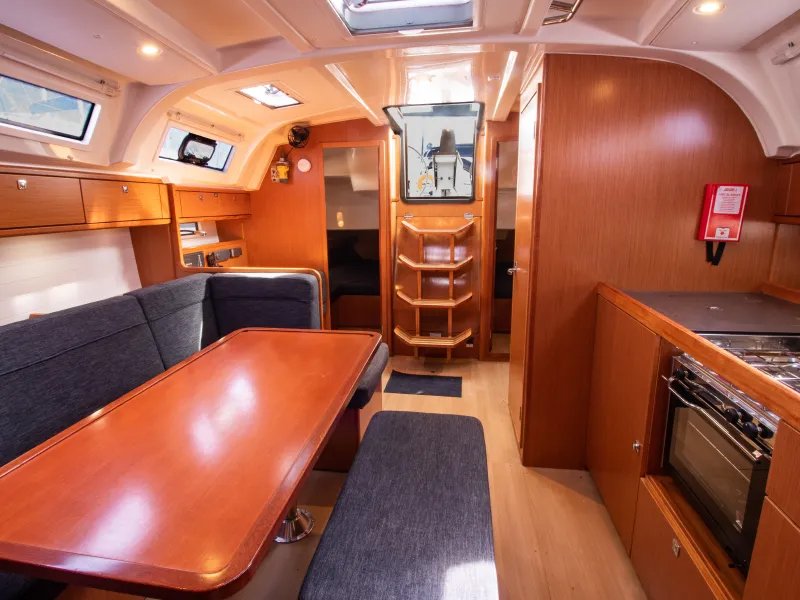 Bavaria 41 — photo 3