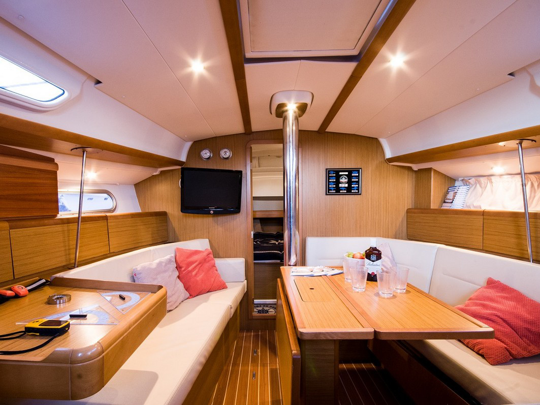 Sun Odyssey 39i — photo 5