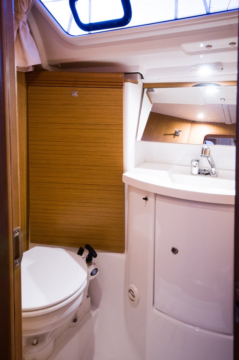 Sun Odyssey 39i — photo 10
