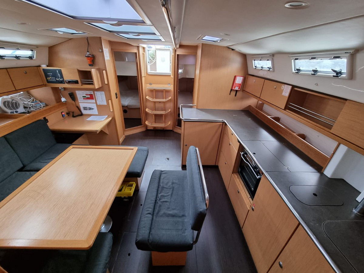 Bavaria 45 — photo 5