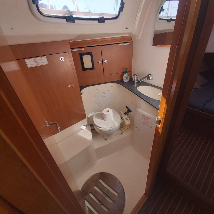 Bavaria 51 — photo 16