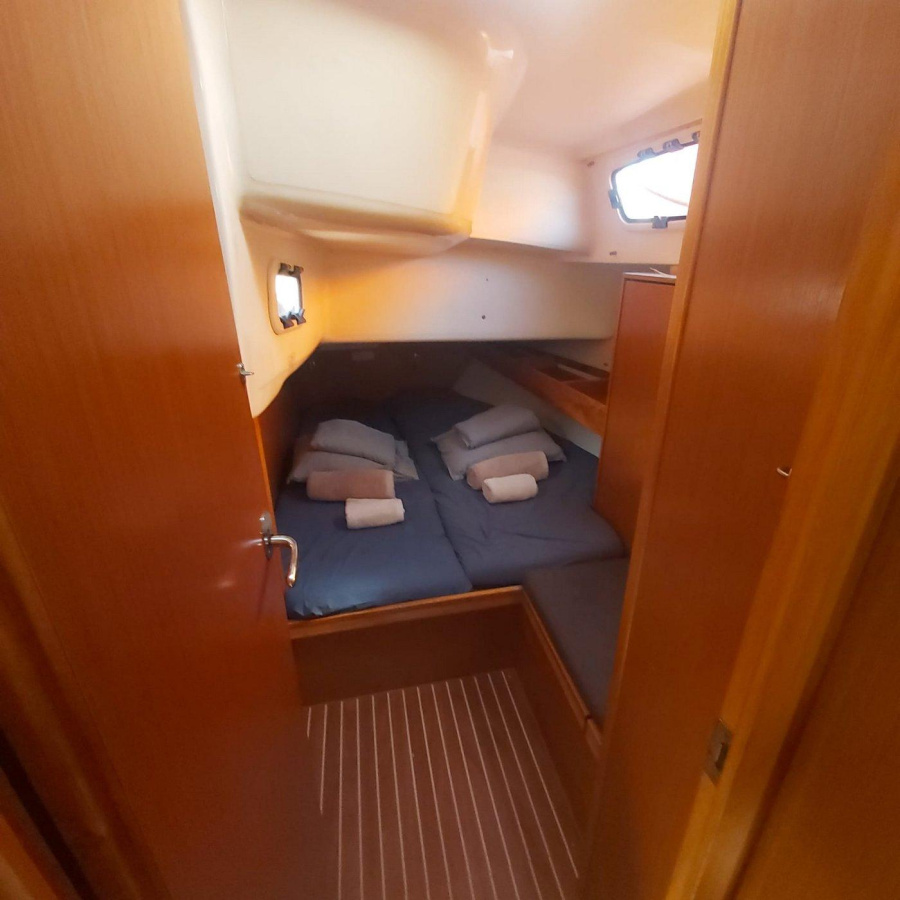 Bavaria 51 — photo 9